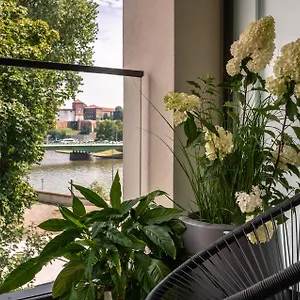 https://boutique-wawel-side.krakowhotelspoland.com